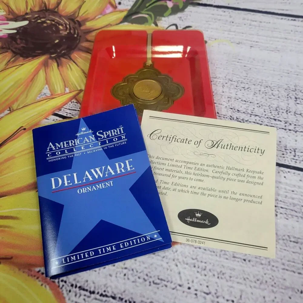 Vintage Hallmark American Spirit Collection Ornament Delaware‎